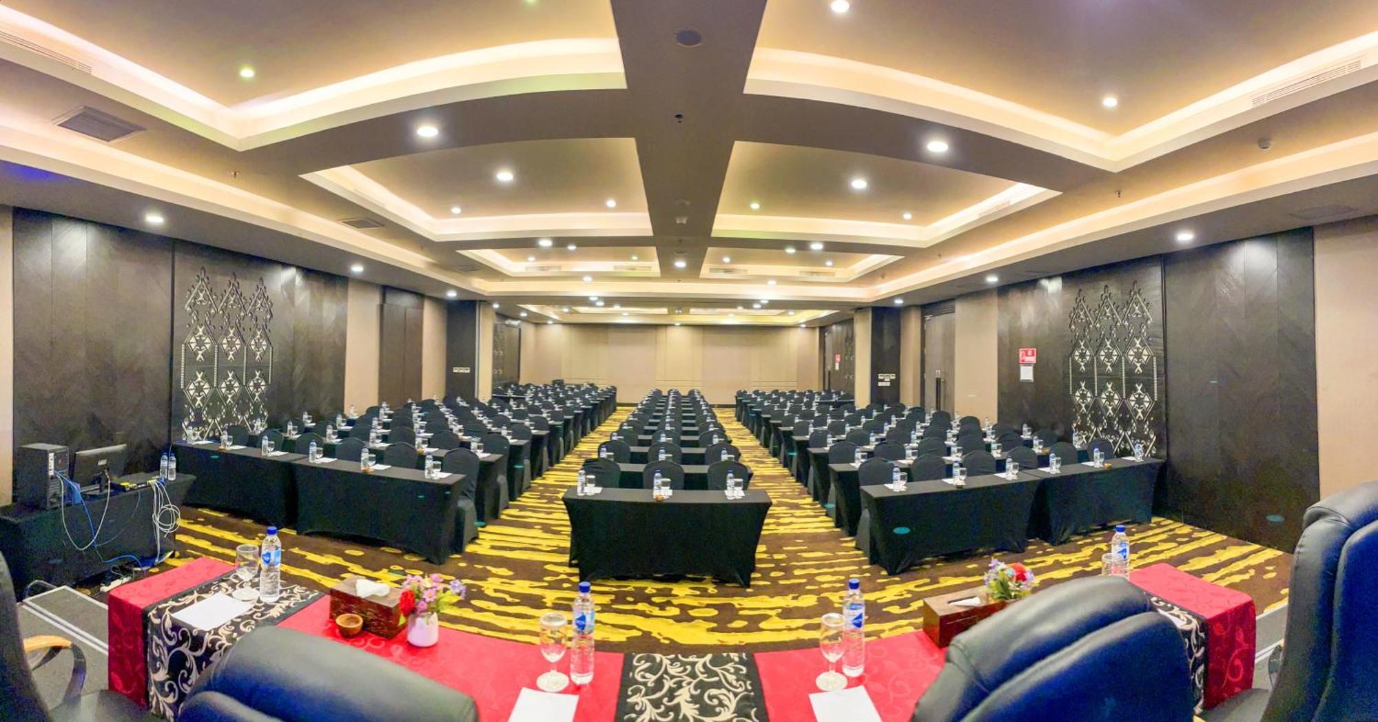 Lombok Astoria Hotel Mataram Exterior foto